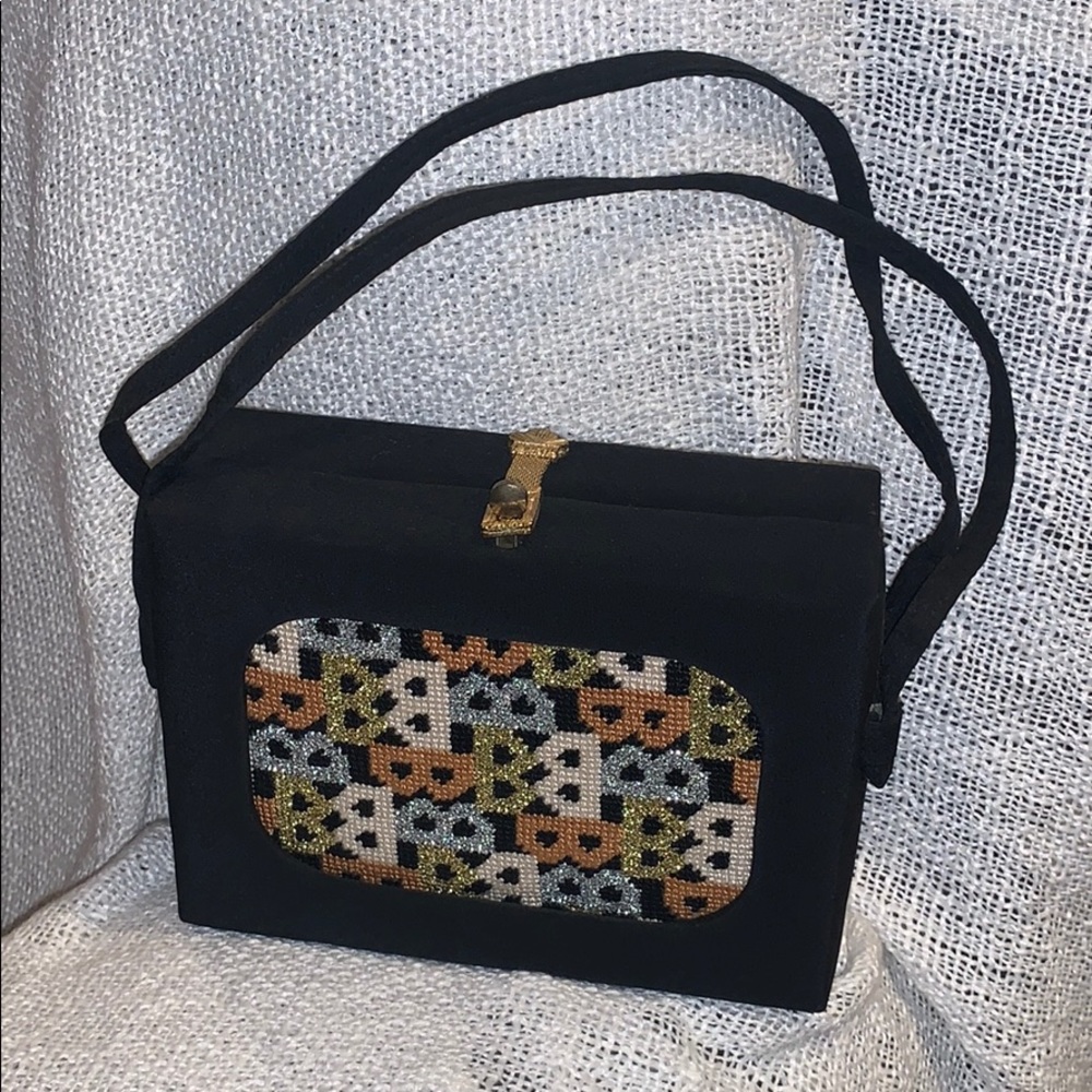 Jacmore New York box hand purse